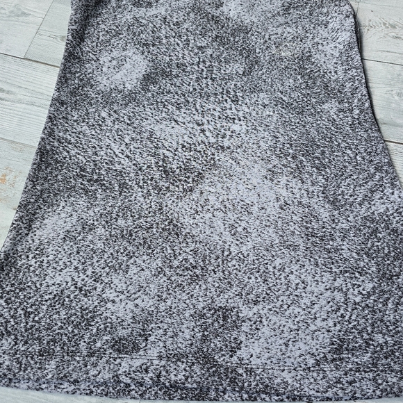 Lululemon Cool Racerback II Luon Spray Jacquard White Black - Picture 4 of 10